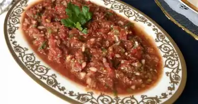 Ev Yapımı Nefis Acılı Ezme Tarifi