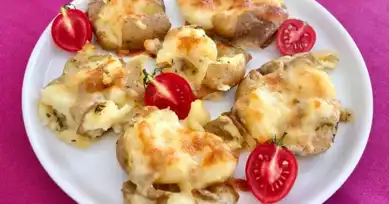 Tereyağlı Kaşarlı Çatlak Patates Tarifi
