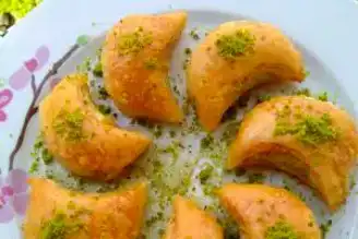 Nefis Ev Yapımı Ay Baklavası Tarifi