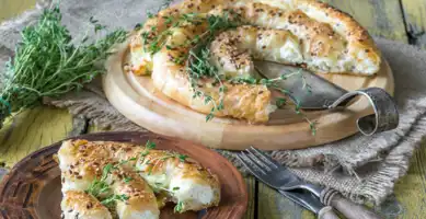 Baklava Yufkasıyla Çıtır Börek Tarifi