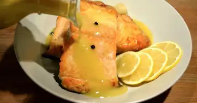 Fırında Beurre Blanc Soslu Somon Tarifi