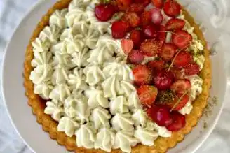 Nefis Beyaz Çikolatalı Tart Pastası Tarifi