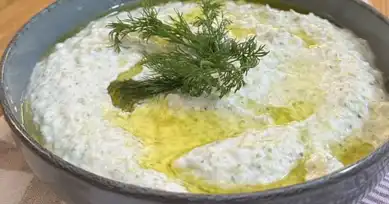 Çiğ Brokoli ile Lezzetli Bir Meze: Brokoli Cacığı Tarifi