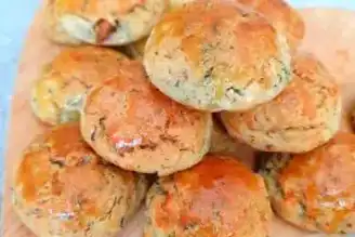 Nefis Cevizli Peynirli Poğaça Tarifi