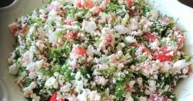Nefis Dereotlu Çökelek Salatası Tarifi