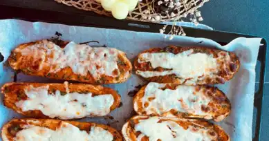 Domatesli Sarımsaklı Ekmek Tarifi