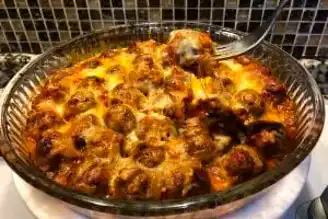 Fırında Domates Soslu Köfte Tarifi
