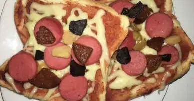 Pratik ve Lezzetli: Ekmek Pizza Tarifi!
