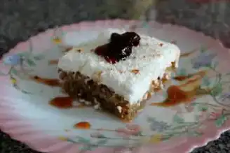 Nefis Hindistan Cevizli Ekmek Tatlısı Tarifi