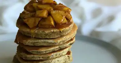 Nefis Elmalı & Tarçınlı Pankek Tarifi