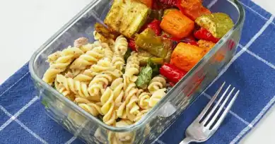 Fırında Ton Balıklı Sebze Makarna Tarifi