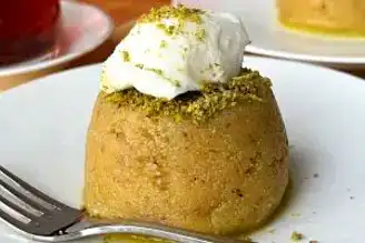 Nefis Fıstıklı İrmik Helvası Tarifi