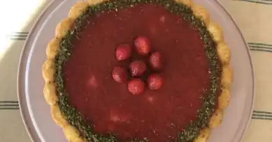 Nefis Çilek Jöleli Kek Tarifi