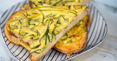 Nefis Kabaklı Ekmek Üstü Tarifi