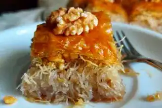 Nefis Kadayıflı Baklava Tarifi