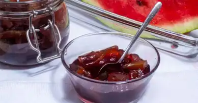 Ev Yapımı Karpuz Kabuğu Reçeli Tarifi