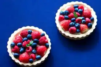 Nefis Kremalı Meyveli Tart Tarifi