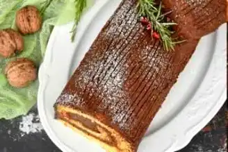 Yumuşacık Kütük Pasta (Buche de Noel) Tarifi