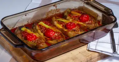 Közlenmiş Patlıcanla Hafif Karnıyarık Tarifi