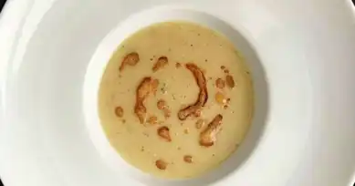 Evde Lokanta Lezzetinde Mercimek Çorbası