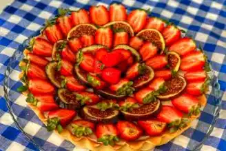 Nefis Ev Yapımı Meyveli Tart Tarifi