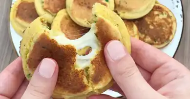 Mısır Unlu Kaşarlı Pankek Tarifi