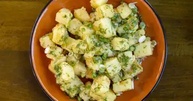 Nefis Patates Salatası Tarifi