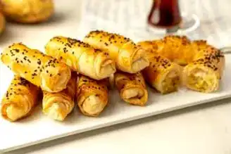 Pratik ve Lezzetli Patatesli Çıtır Börek Tarifi