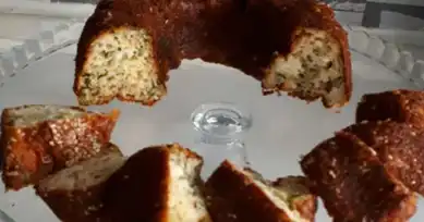 Mis Gibi Kokulu Peynirli Yeşillikli Kek Tarifi