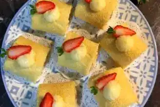 Mini Çilekli Rulo Pastalar: Pratik ve Lezzetli Tarif