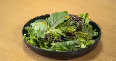 Nefis Portakal Soslu Yeşil Salata Tarifi