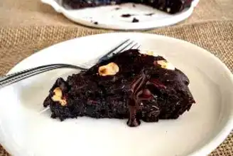 Şekersiz Bitter Çikolatalı Brownie Tarifi