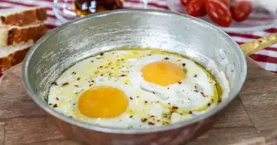 En Nefis Sahanda Yumurta Tarifi