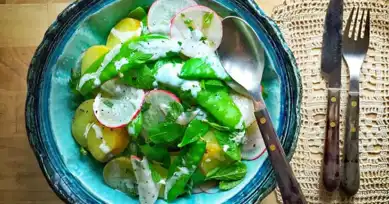 Nefis Bezelyeli Patates Salatası Tarifi