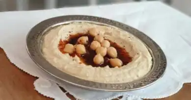 Nefis Tahinli Humus Tarifi