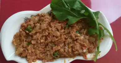 Farklı Bir Lezzet: Tahinli Menemen Tarifi