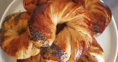 Nefis Tam Buğday Unlu Açma Tarifi