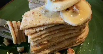 Pratik Tam Buğdaylı Pancake Kulesi Tarifi