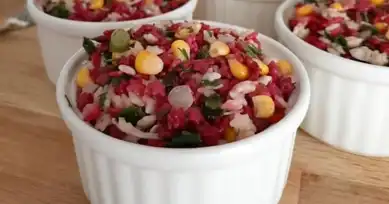 Nefis Tavuklu Yıldız Şehriye Salatası Tarifi
