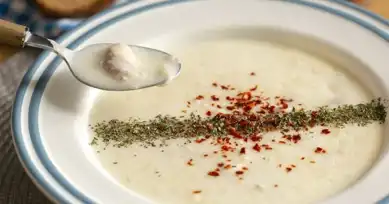 Pratik ve Lezzetli Terbiyeli Tavuk Çorbası Tarifi
