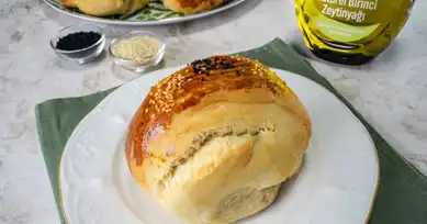 Yumuşacık Yağlı Ramazan Çöreği Tarifi