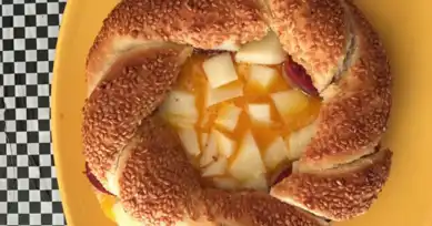 Nefis Yumurtalı Simit Tost Tarifi