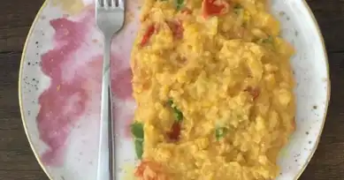 Nefis Yumurtasız Sebze Omleti Tarifi