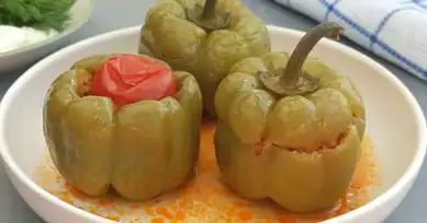 Nefis Zeytinyağlı Biber Dolması Tarifi