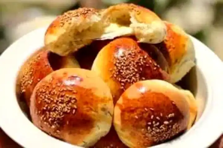 Nefis Dereotlu Kaşarlı Poğaça Tarifi