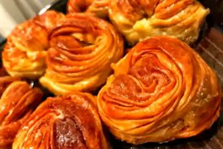 Ev Yapımı Nefis Gül Baklava Tarifi