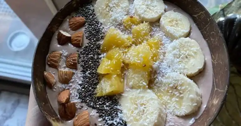 Glutensiz Çikolatalı Smoothie Bowl Tarifi