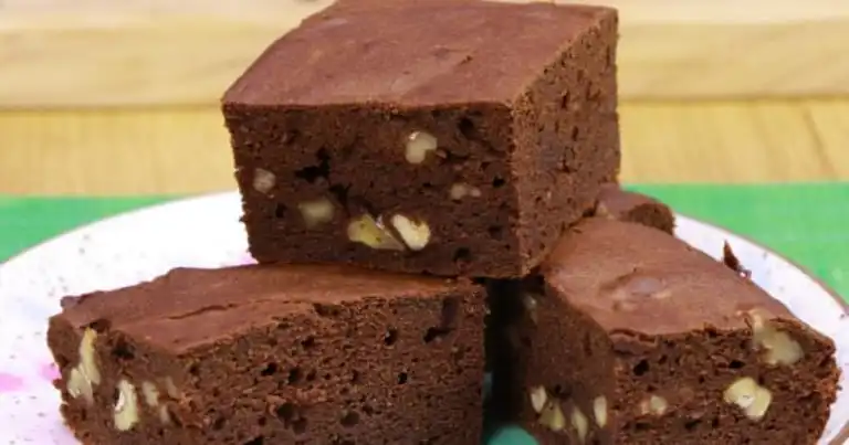Sağlıklı Hurmalı Brownie Tarifi