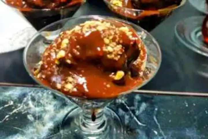 Nefis Çikolatalı Profiterol Tarifi