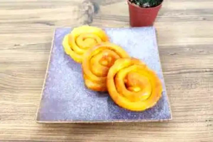 Evde Yapımı Lezzetli Jalebi Tarifi